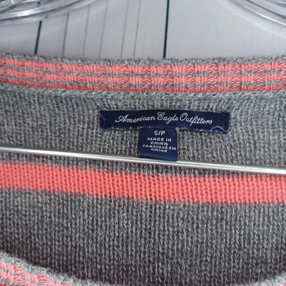 American Eagle Outfitters lightweight pink and gray striped sweater - Picture 3 of 10